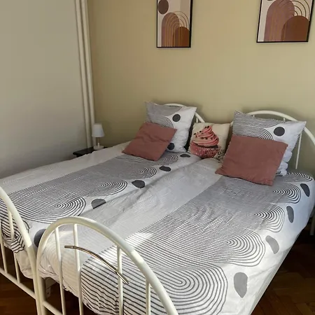 Centre ville 2 chambres 4voyageurs appartement rénové * Valenciennes